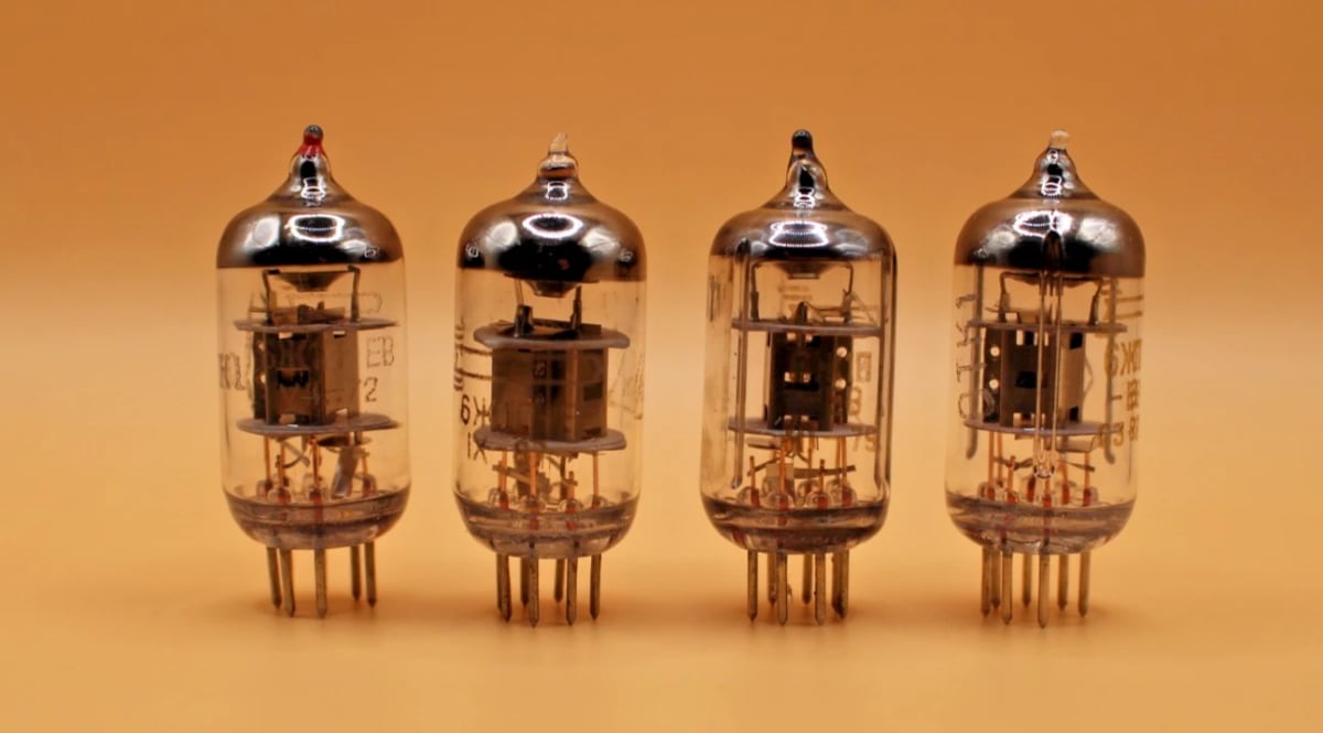 4x 6J1P-EV / 6ZH1P-EV Matched Quad / EF95 / 6AK5 / 6F32 / NOS / 4pcs in one lot - Image 4