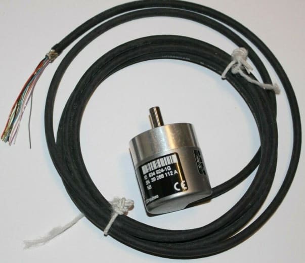 1x IFM RB 6029 Incremental encoder with solid shaft RB-1000-I24/L2 - Image 3