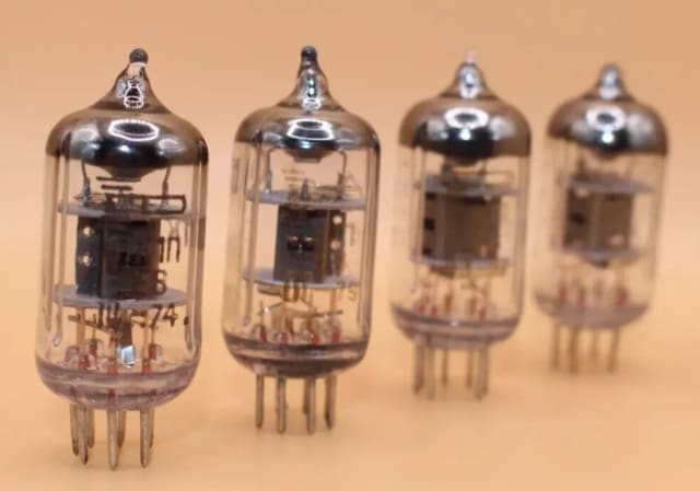 4x 6J1P-EV / 6ZH1P-EV Matched Quad / EF95 / 6AK5 / 6F32 / NOS / 4pcs in one lot - Image 3