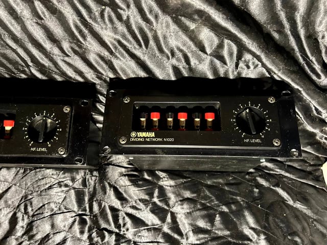 Pair of YAMAHA N1020 dividing network for YAMAHA S6115H - Image 4