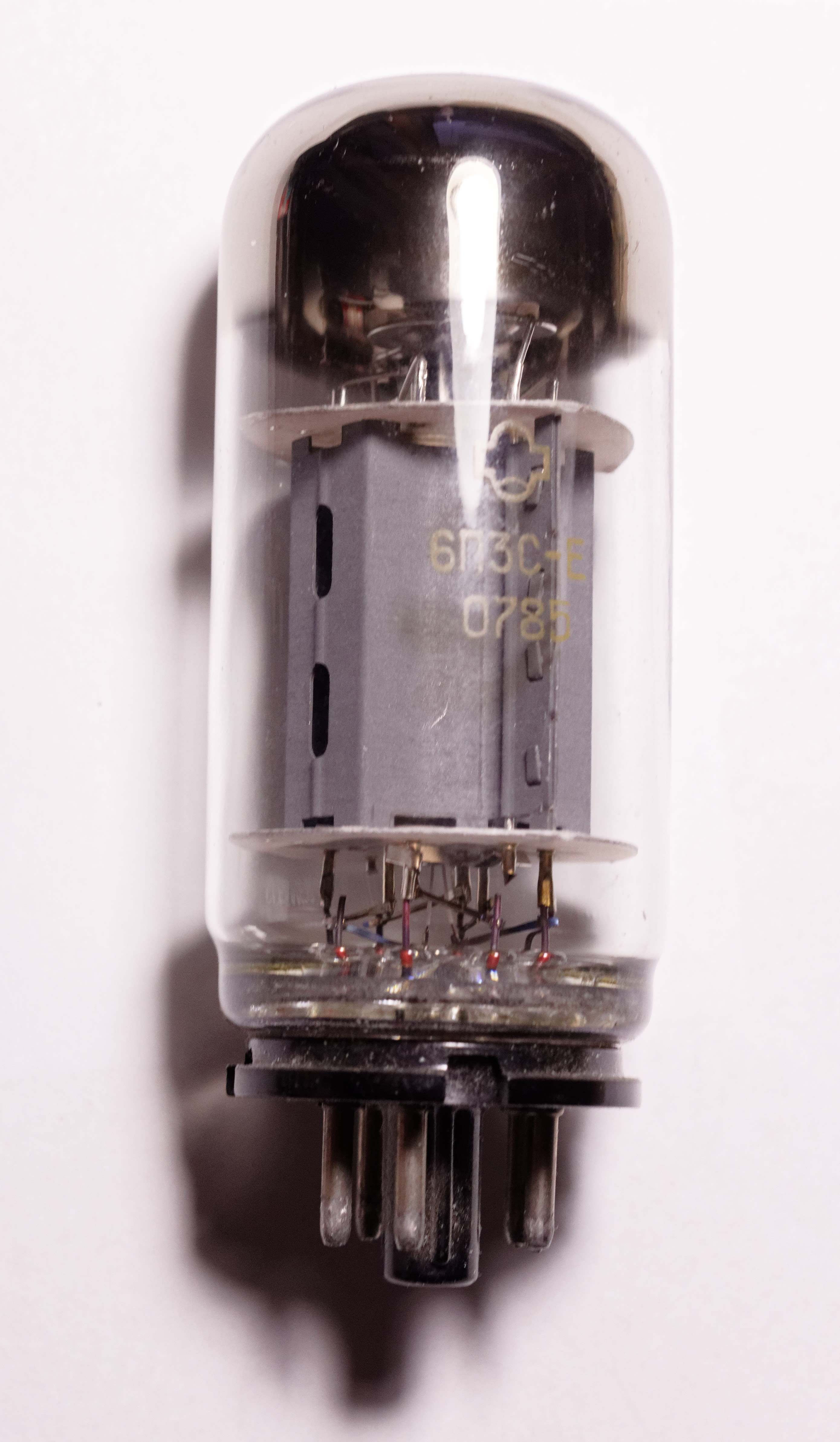 Soviet 6P3S-E beam tetrode with Reflector factory logo and four-digit date code 0785