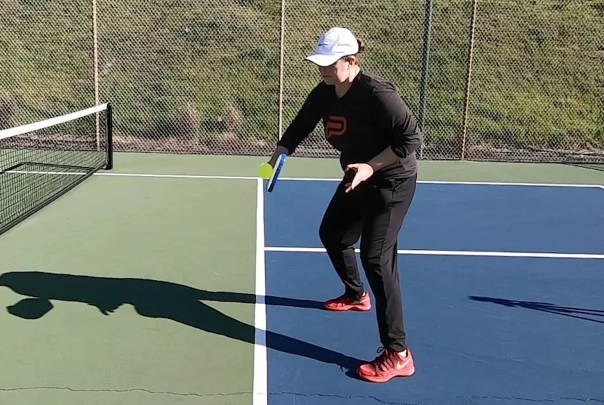 backhand-volley.webp