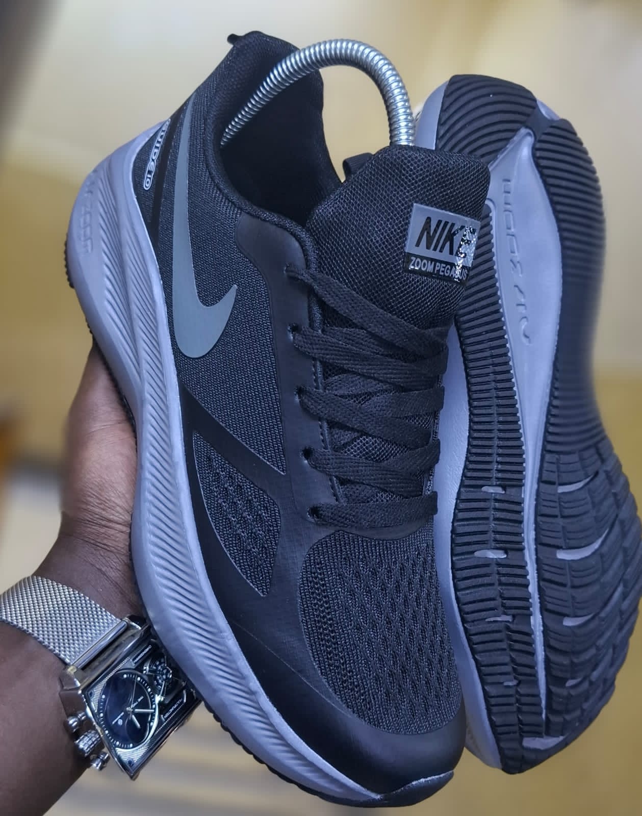 Zoom Pegasus running sneakers