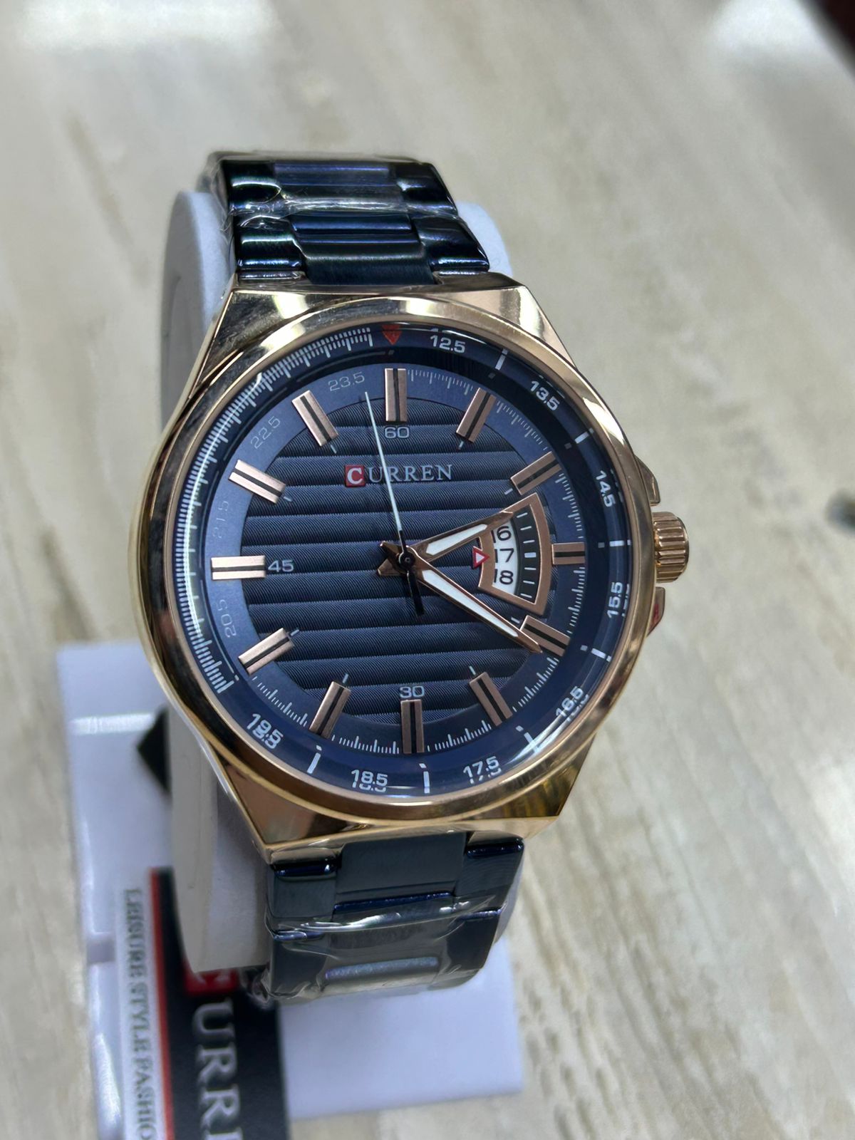 Curren 8375 men's fashion stylist watch