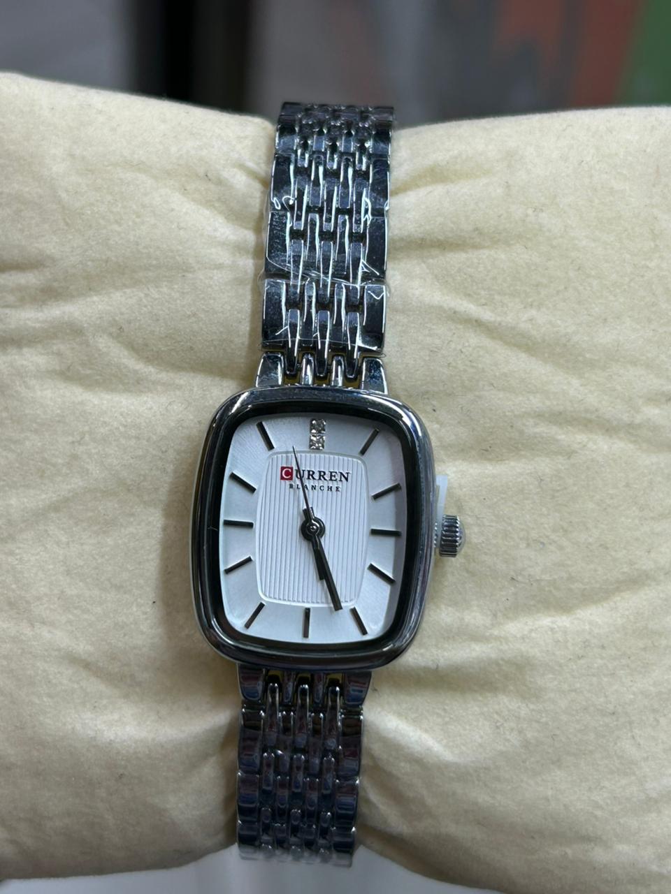 Curren Blanche9093 Women's Watch, Silver Stainless Steel Ladies Watch, Rectangular Dial Watch for Women.