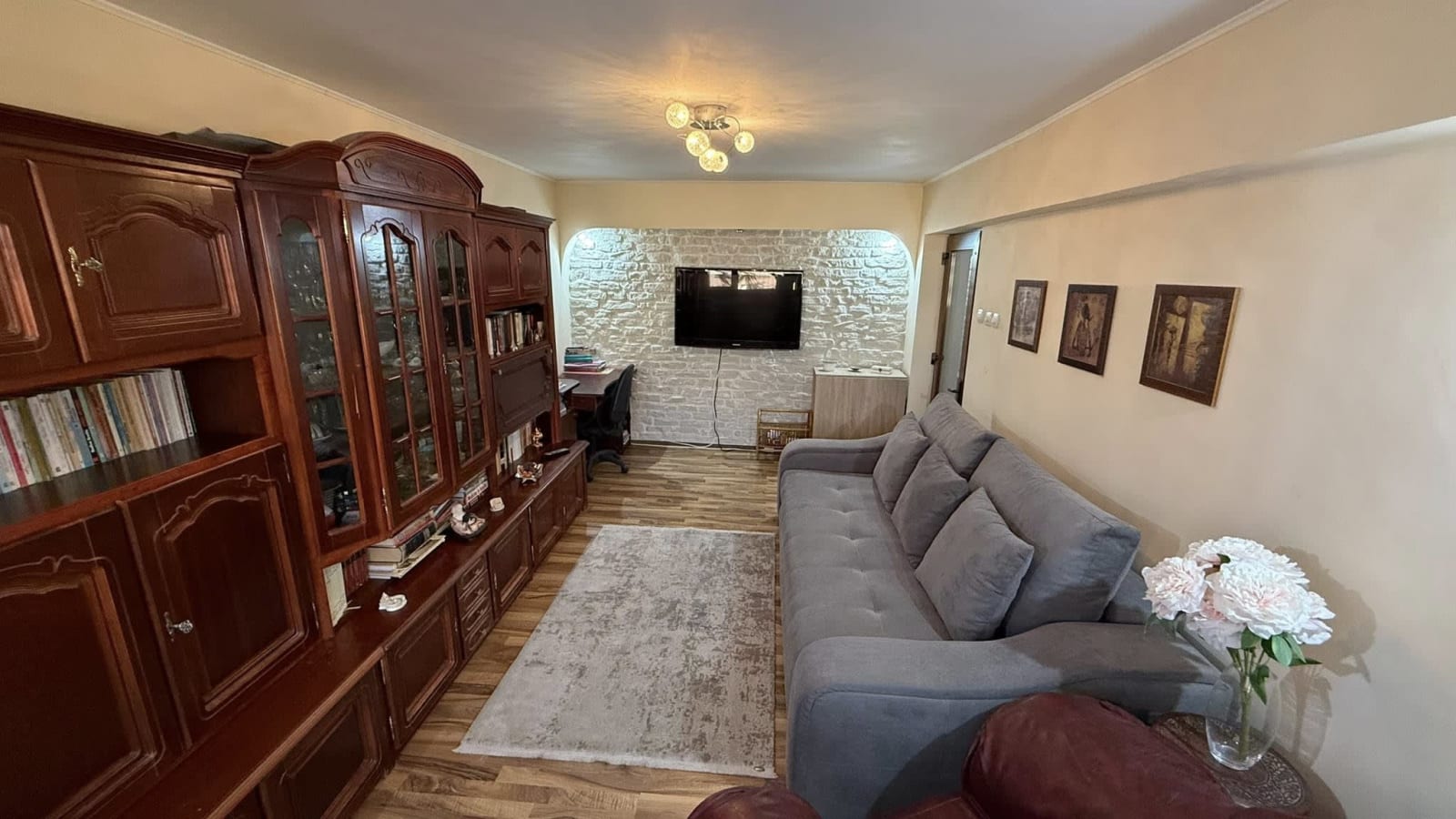 De vânzare apartament 2 camere, mobilat Či utilat â Str. ArgeČului, OlteniČa â fotografia 4