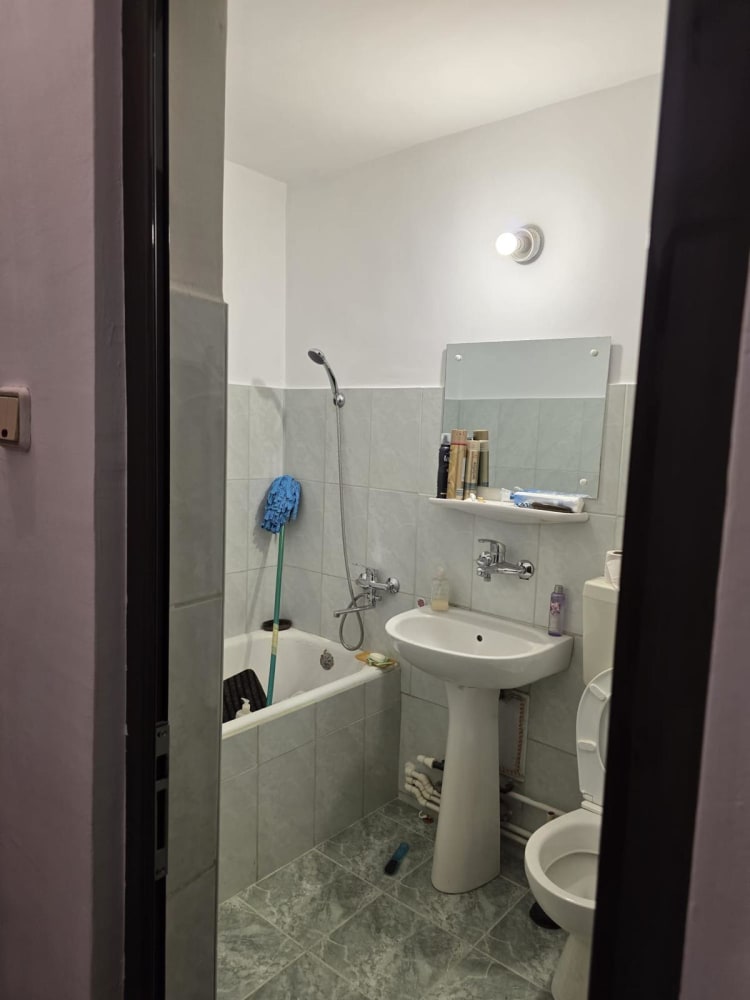 De vânzare: Garsonieră modernă, complet mobilată și utilată – Zonă liniștită (Gară, Oltenița) – fotografia 11