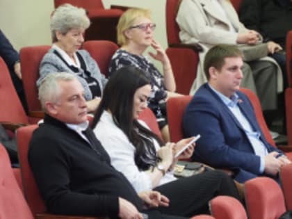 Депутаты приняли участие в форуме «Управдом»