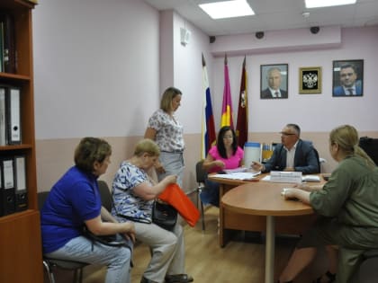 На приёме по вопросам ЖКХ