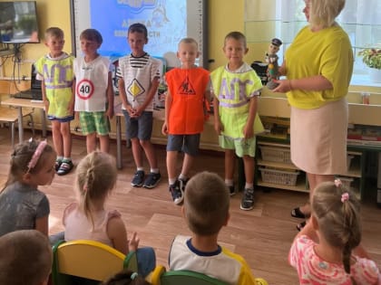 С самого детства зарайские дошкольники изучают правила дорожного движения.