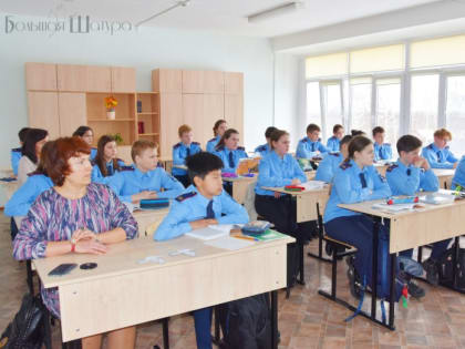 В округе для школьников проводят уроки мужества