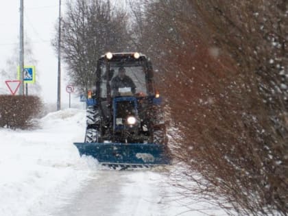 Коммунальные службы в Кашире продолжают борьбу со снегом