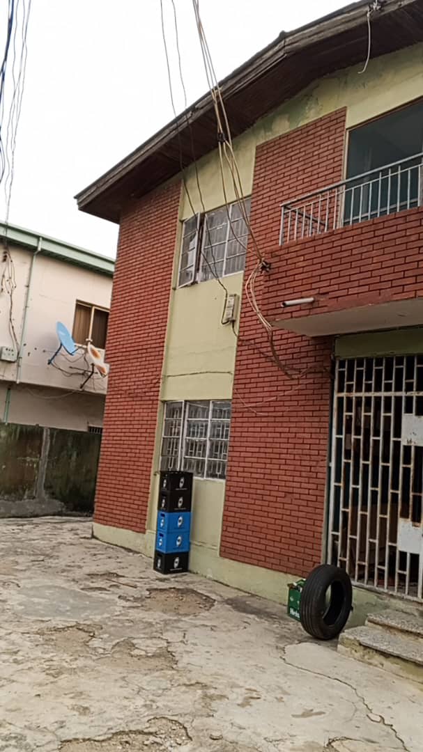 646 sqm 4 Bed Mini flat at Isolo, Alimosho, Lagos · Isolo, Alimosho, Lagos · Listing photo 1 of 1