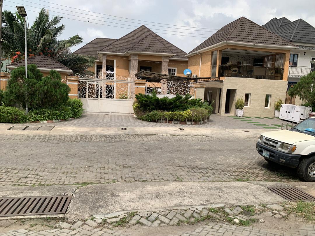 800 sqm 7 Bed Duplex at Lagos · Lagos · Listing photo 1 of 1