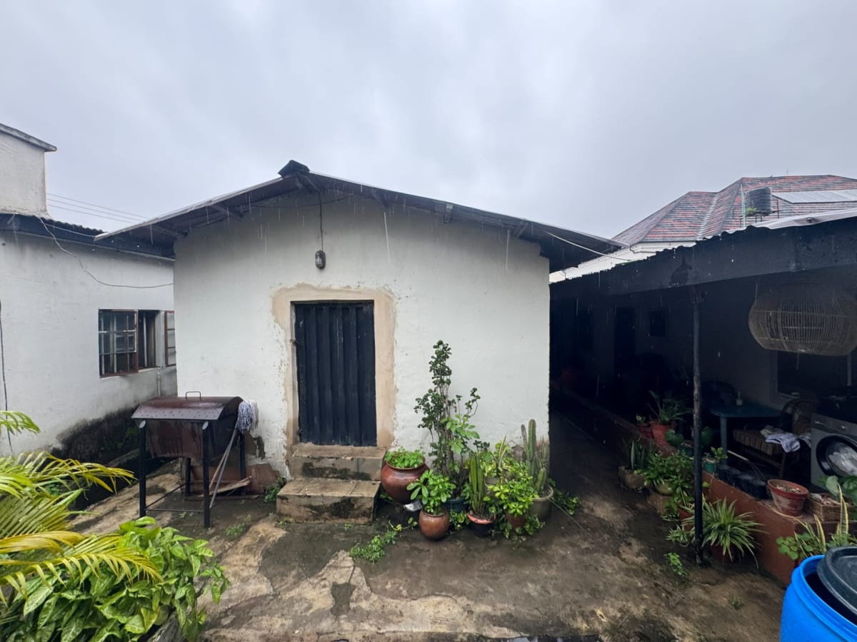 575 sqm Bungalow at Adeniyi Jones, Ikeja, Lagos · Adeniyi Jones, Ikeja, Lagos · Listing photo 1 of 1