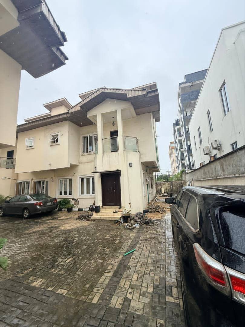 Semi detached at Ikate, Lekki, Lagos · Ikate, Lekki, Lagos · Listing photo 1 of 1