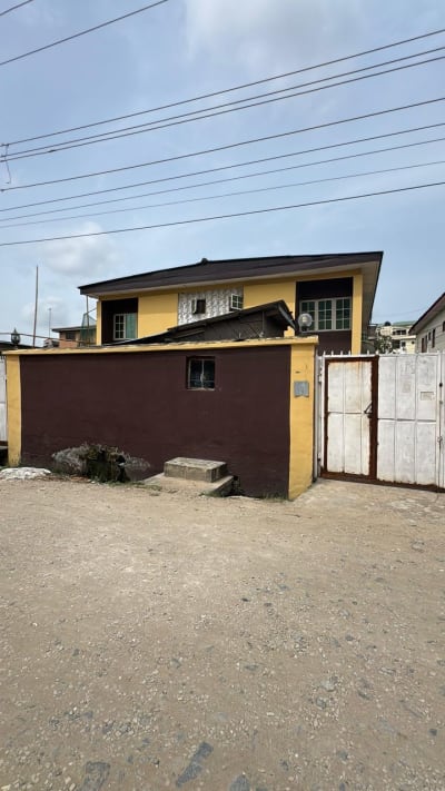 500 sqm 3 Bed House at Surulere, Lagos