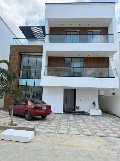 6 Bed Apartment at Lekki, Lagos