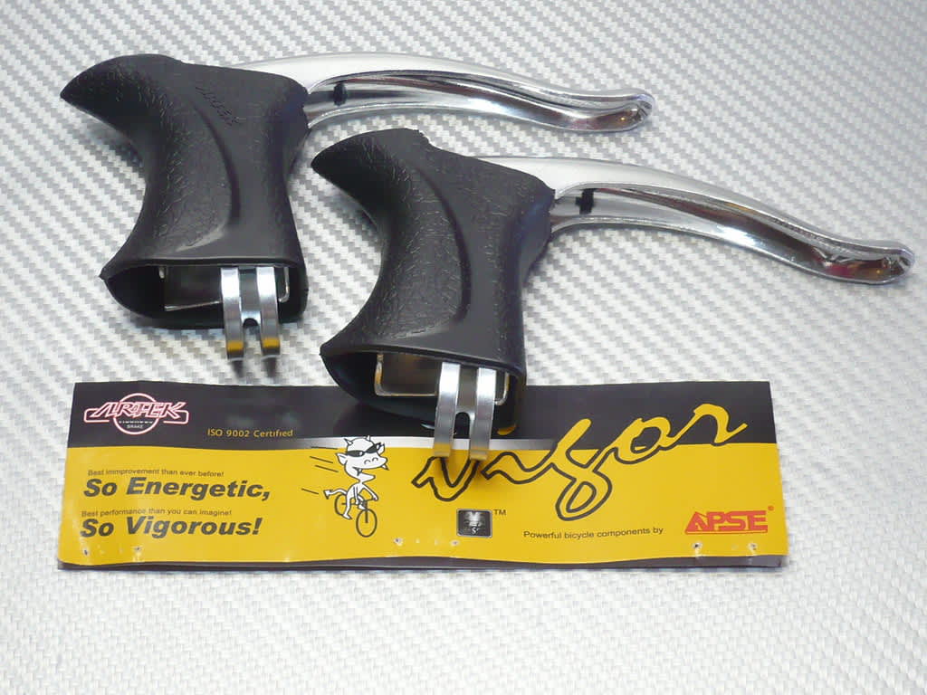 Ручки гальмівні шосейні ARTEK AR-250A