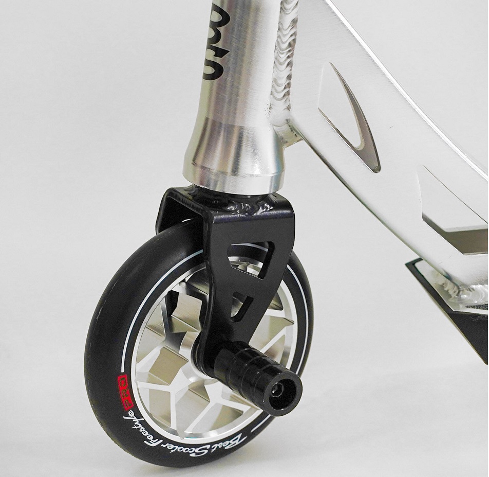 Best Scooter Самокат трюковий «Freestyler» HIC-система, колеса AL-120mm, пеги, ширина керма 58 см — зображення 3
