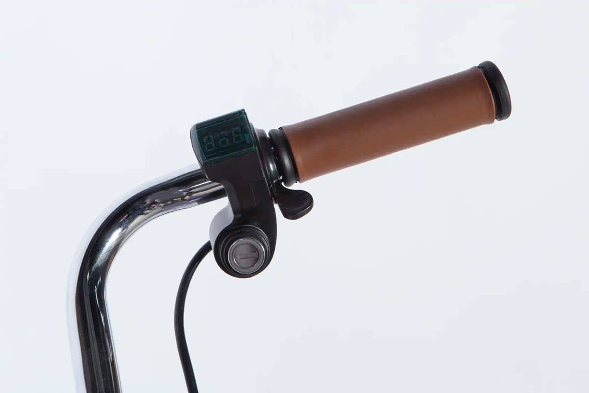 DOROZHNIK Велосипед 26 AQUAMARINE+ Електронабір 36V 13Ah 500W з кошиком (чорний) ST — зображення 3