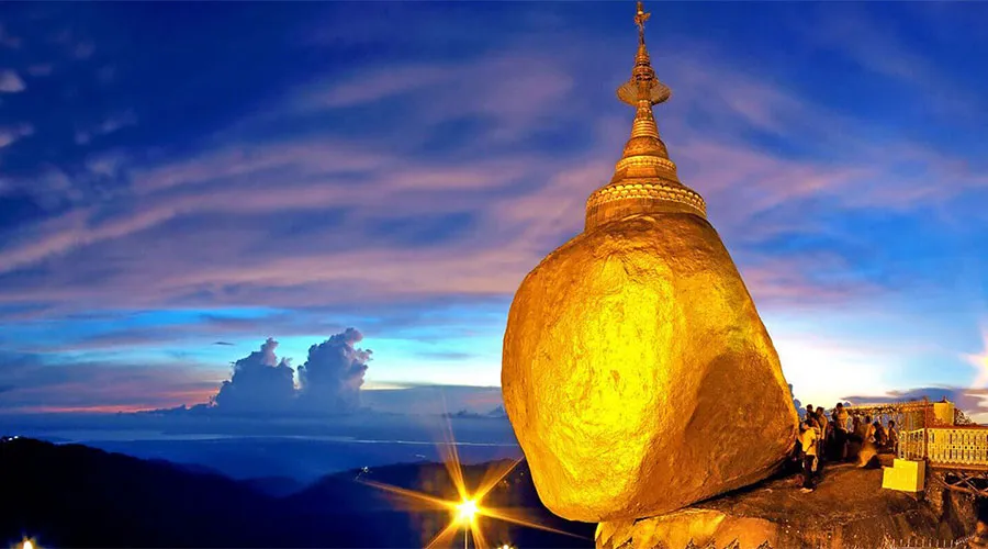 গোল্ডেন রক বা গোল্ডেন বোল্ডার,মায়ানমার