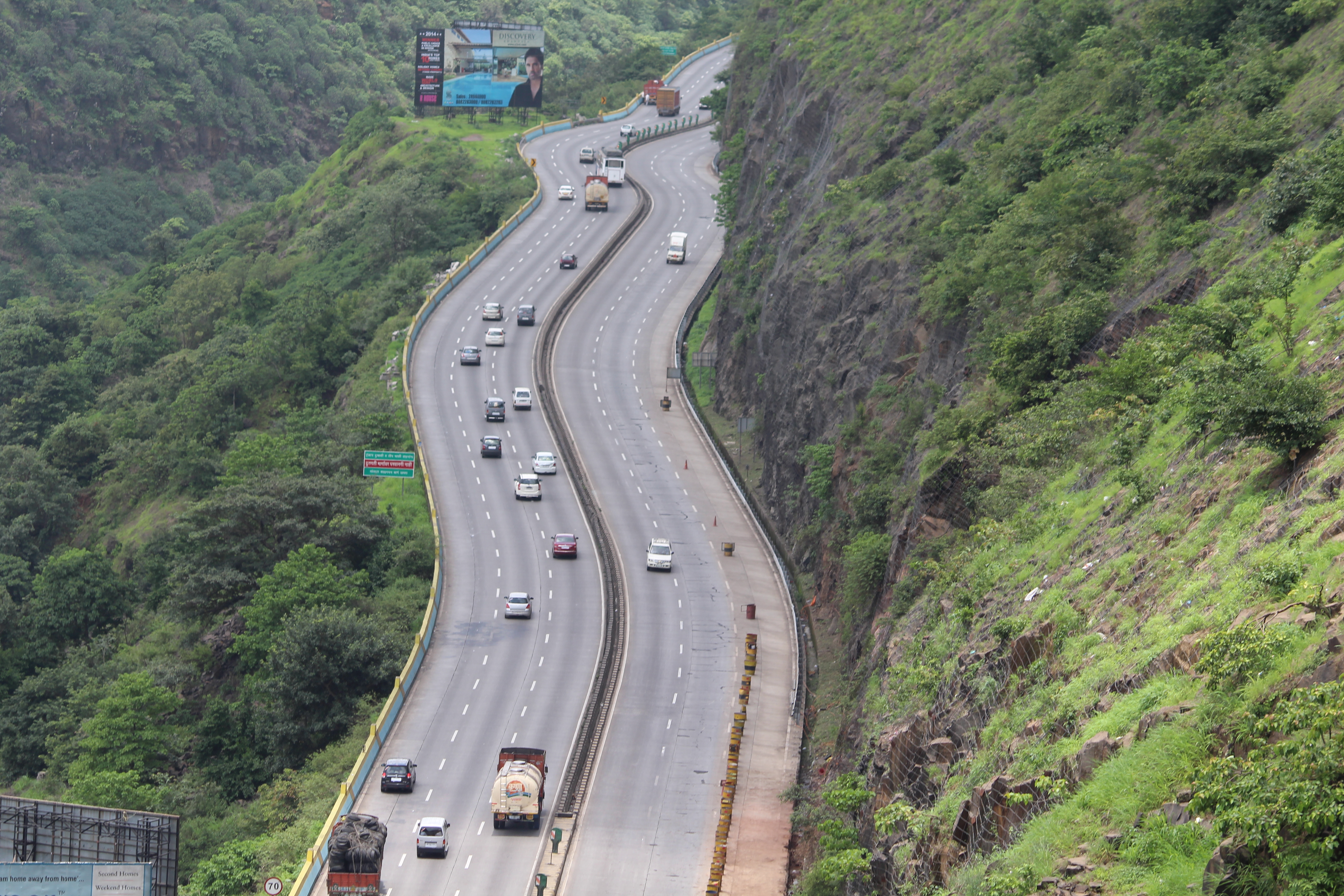 Mumbai–Pune Expressway