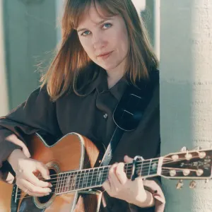Iris DeMent