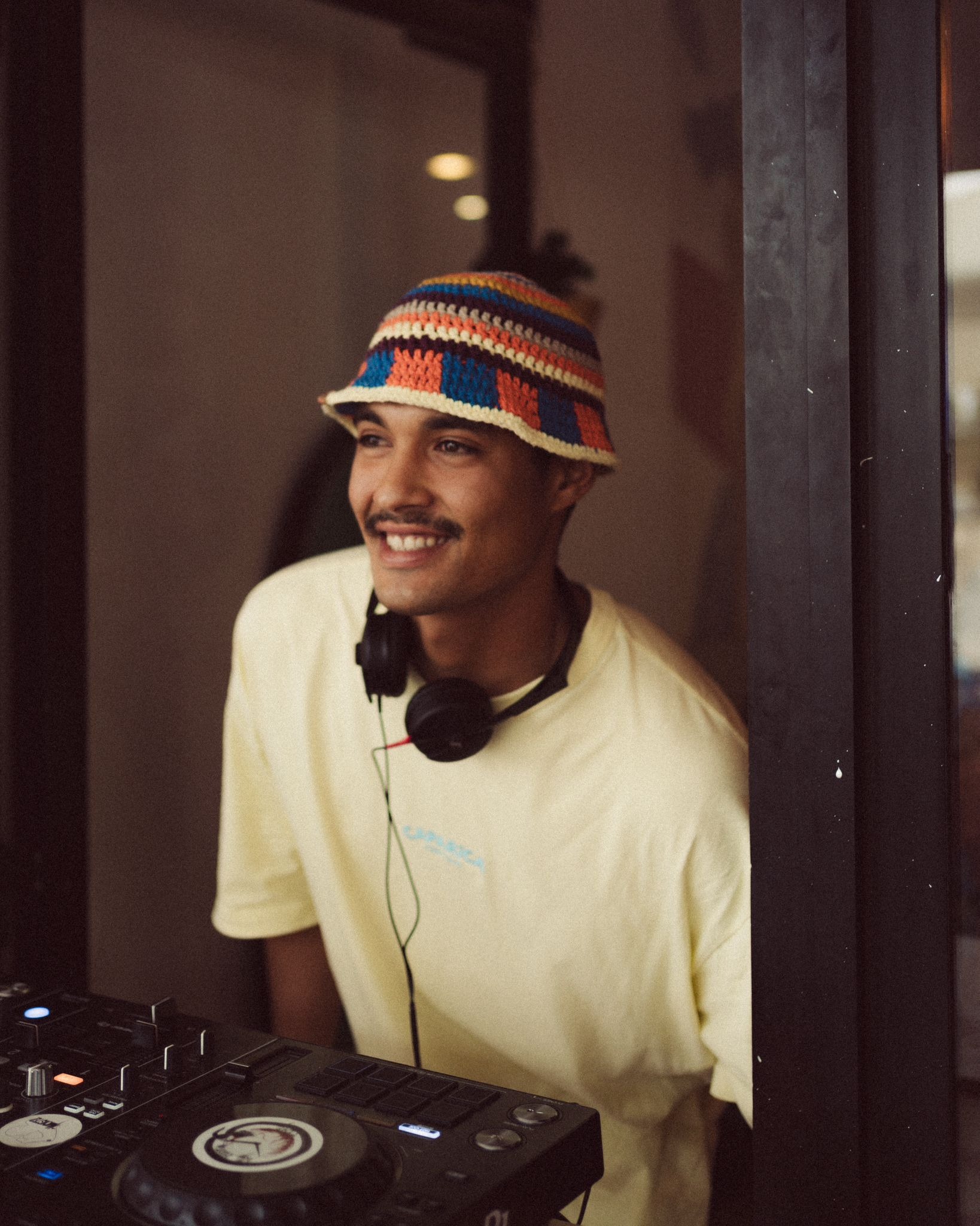 DJ Namonster em performance em Lisboa