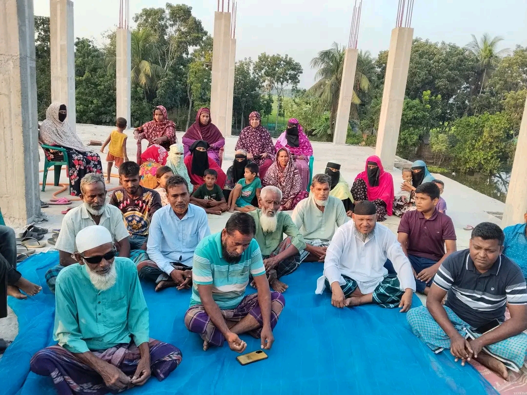 পলাশবাড়িয়া মাধ্যমিক বিদ্যালয় এর আয়োজনে জোকা উত্তর পাড়া  বিদ্যালয়ের অভিভাবকদের নিয়ে উঠান বৈঠক - Album Cover