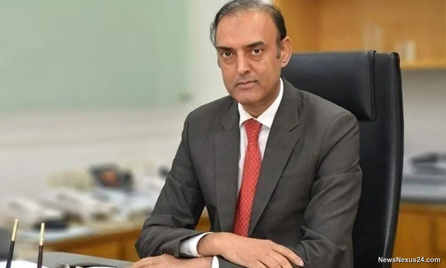 SBP Chief Urges Banks to Boost Private-Sector Lending in Pakistan