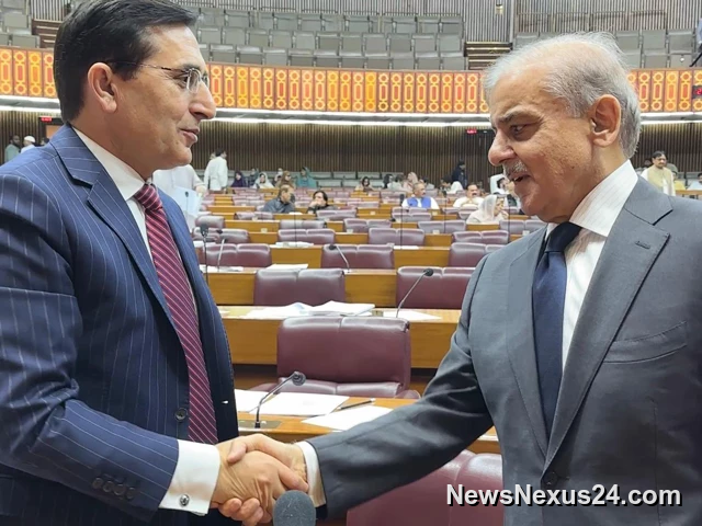 Govt And PTI Begin Islamabad Talks Ahead Of Oct 4 March