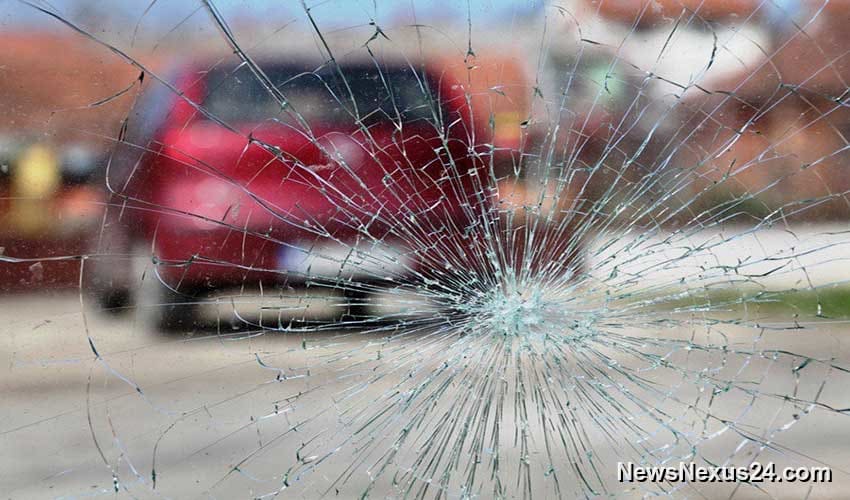 Five dead, 20 hurt in Sialkot and Naushahro Feroze crashes