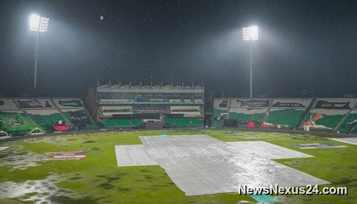 PSL clash washed out as Lahore rain halts play