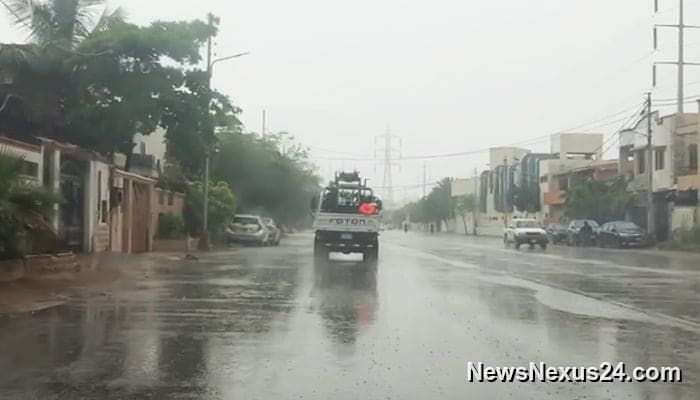 Thunderstorms sweep Karachi as rain spreads across city