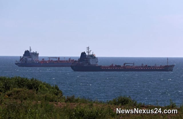 Iranian Oil Tankers Exit Hormuz Blockade as Pakistan-Backed Talks Near