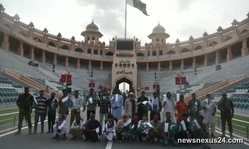 25 Pakistani Fishermen Return Home After Release From Indian Jails