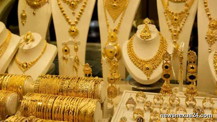 Gold Price Drops Rs3,800 per Tola as Pakistan Market Opens Lower