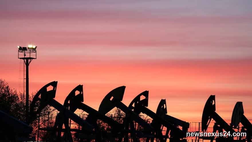 Oil Prices Fall as Saudi Supply Route Eases Middle East Fears