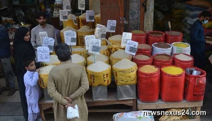 Pakistan economy shows stability as inflation, deficits ease: ministry