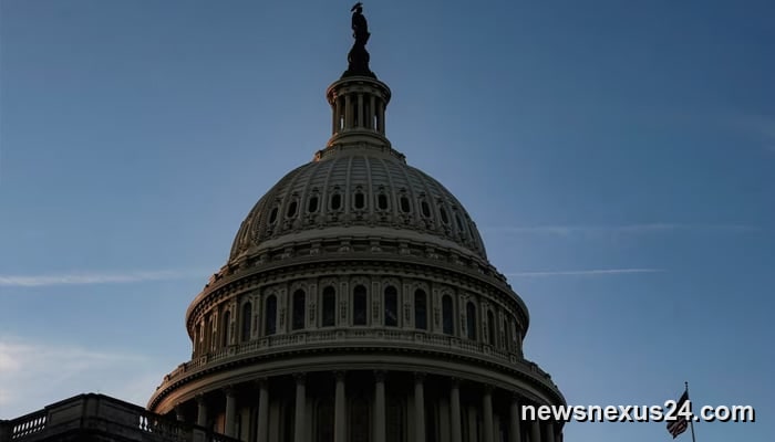Senate bid to end shutdown fails; Trump freezes Chicago aid