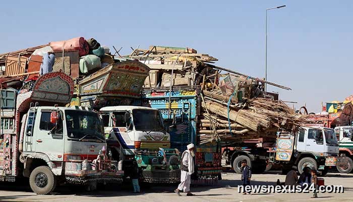 Pakistan to resume Afghan transit trade in phased plan