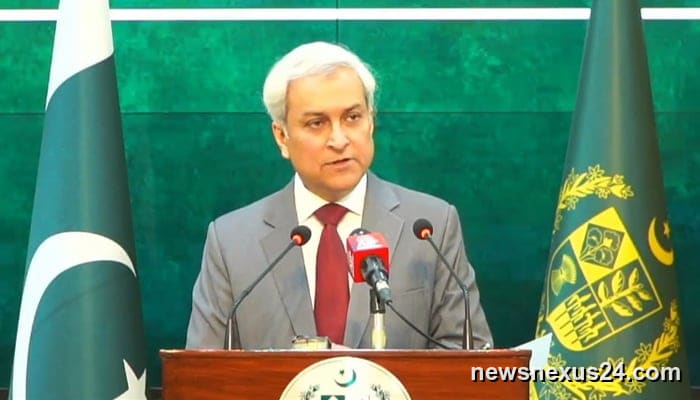 Pakistan and India exchange nuclear sites and prisoner lists under pact