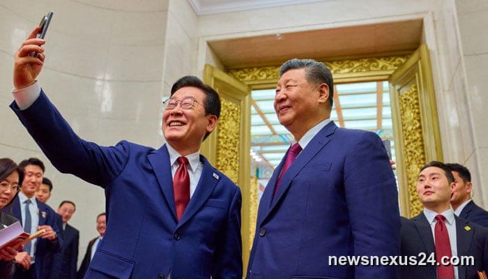 South Korea's Lee posts Xi selfie taken on gifted Xiaomi phone