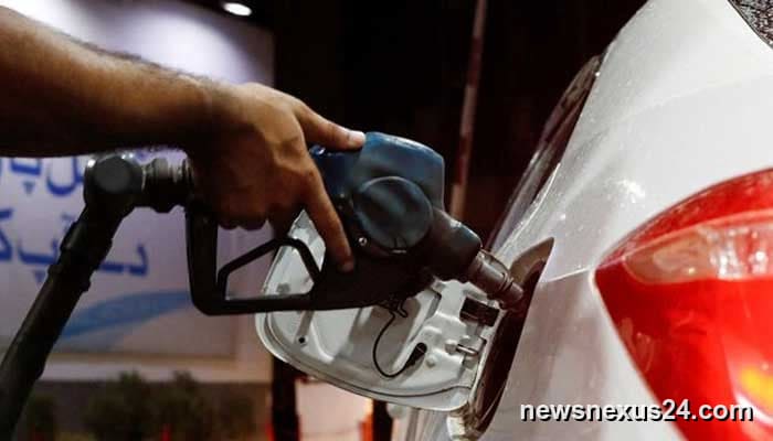Petrol may fall Rs4.59/litre from Jan 16 as global oil softens