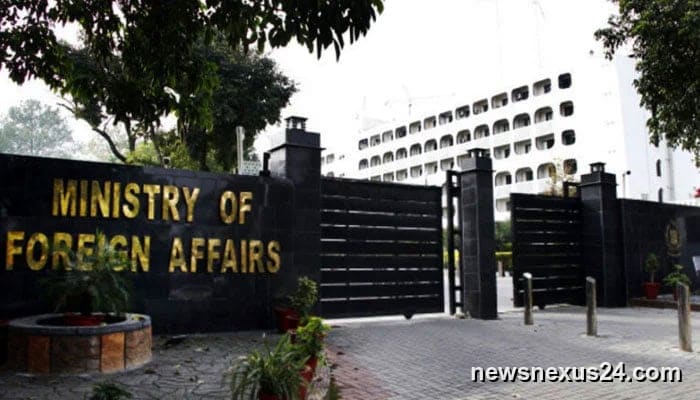 Pakistan denounces Srinagar mosque closure on Ramadan's last Friday
