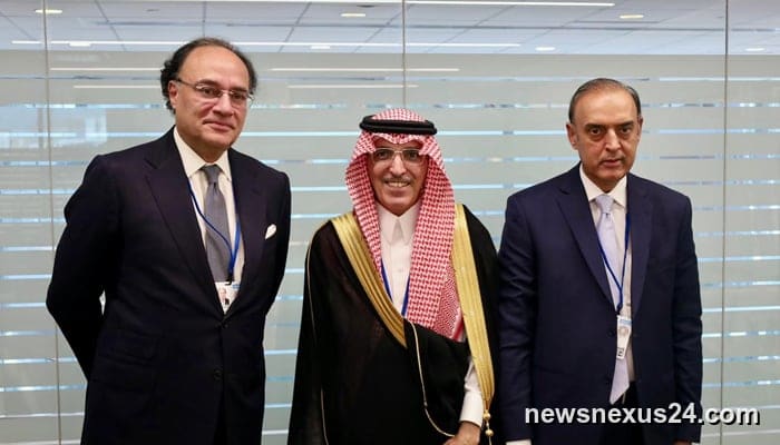 Pakistan secures Saudi $3bn deposit extension to steady reserves