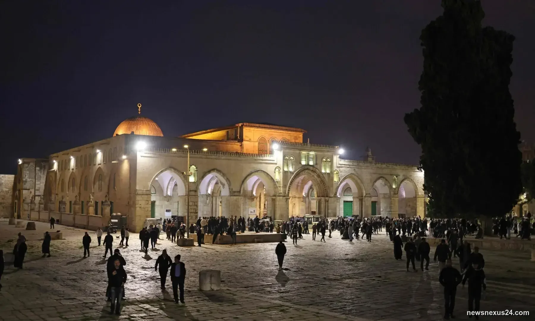 Pakistan Condemns Al Aqsa Storming, Flag Incident in Jerusalem