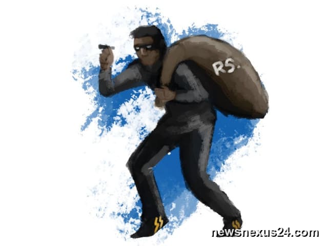 Karachi Robbery Video Goes Viral as Police Seek Report
