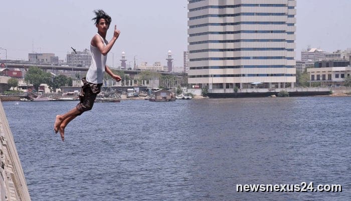 Karachi Heatwave Intensifies as Mercury Hits 42°C